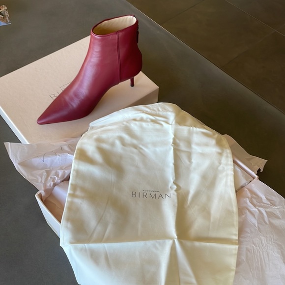 BRAND NEW Alexandre Birman Red Kittie Bootie - Picture 11 of 15